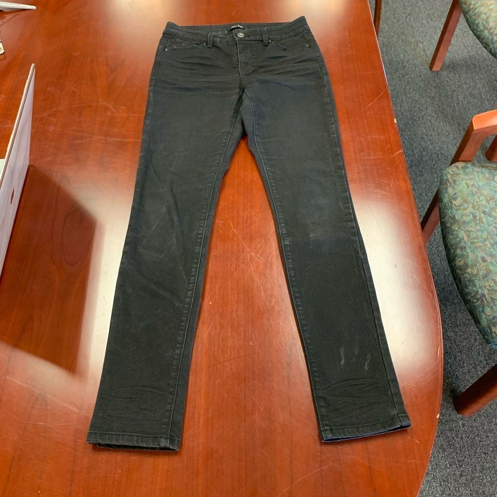 White House Black Market Black Skinny Jeans sz 4